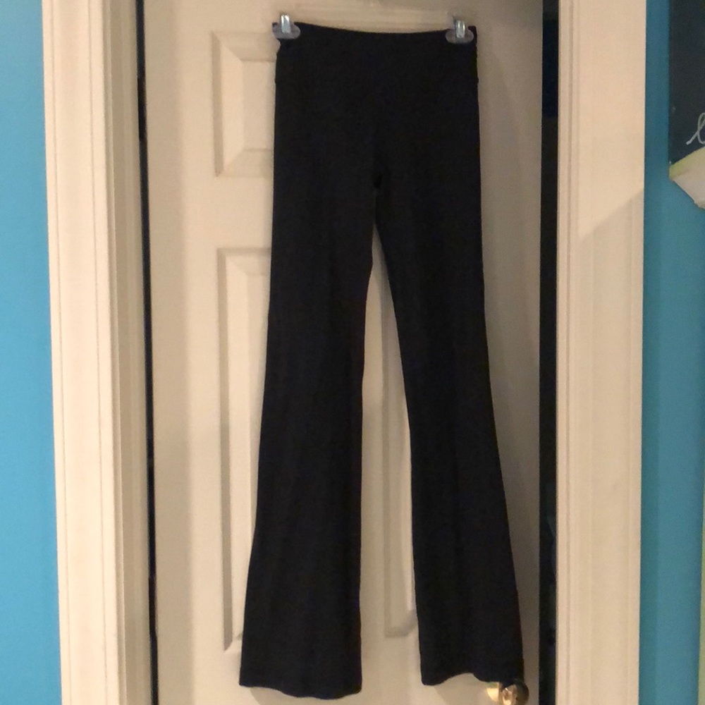 Lululemon black yoga pant